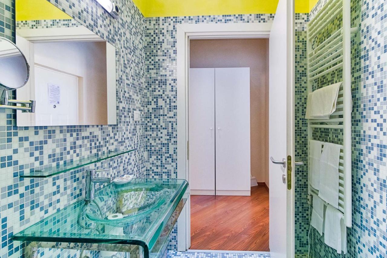 Lloyd Residence Triestino Екстериор снимка